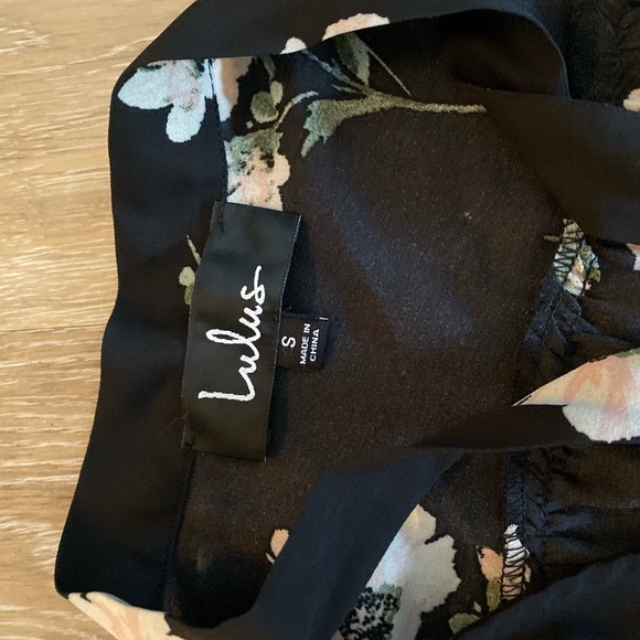 Lulus office chick floral top - Picture 3 of 3